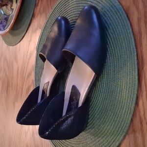 Earthies Black Brie Leather Metallic Heel Pointed Toe D' Orsay Flats Size 7